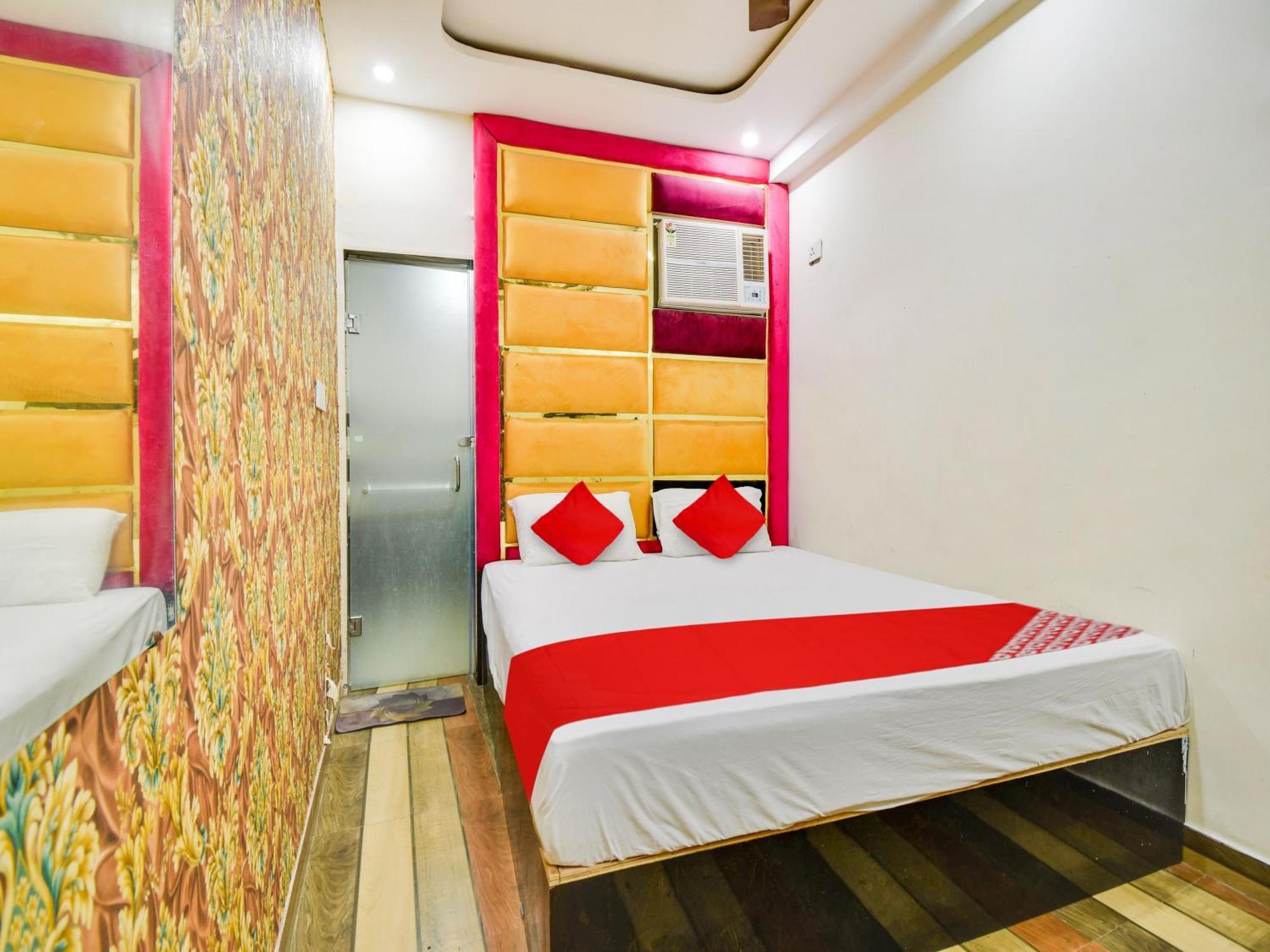 Hotel O Double Rr New Delhi Buitenkant foto