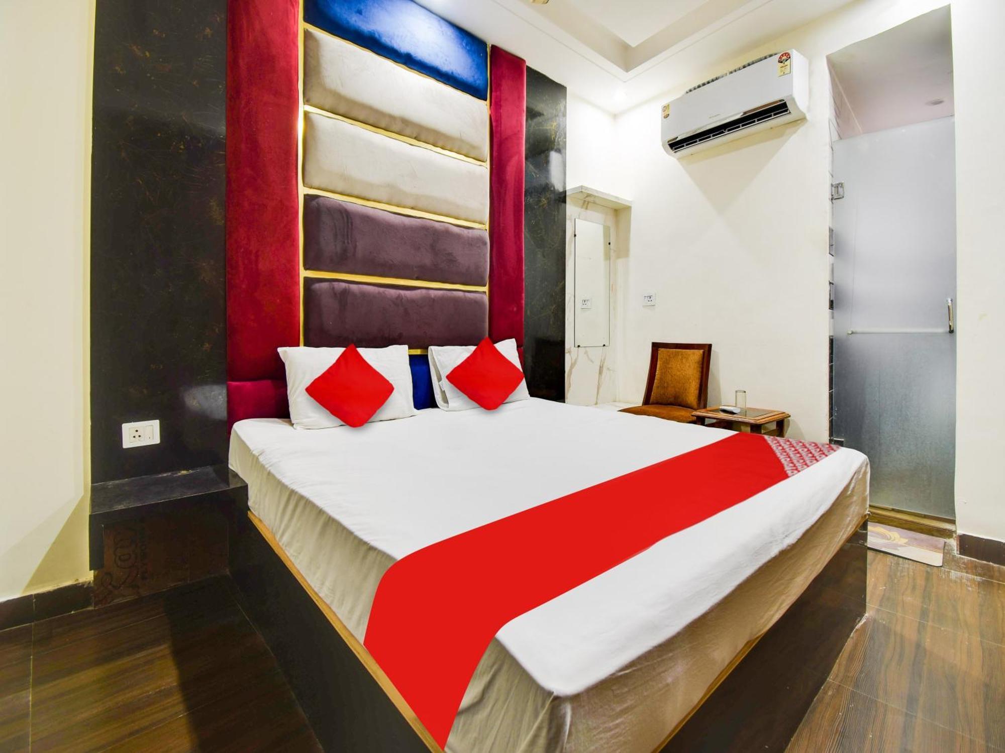 Hotel O Double Rr New Delhi Buitenkant foto